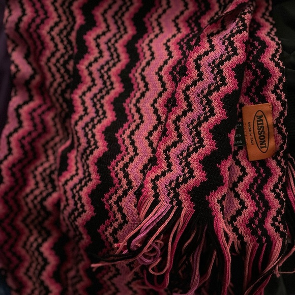 Moschino striped shawl. Used only a few times. - Picture 2 of 5